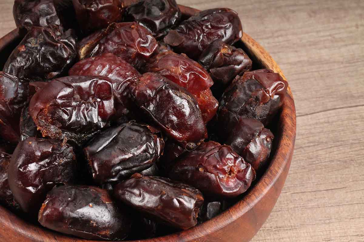 Seedless Black dates